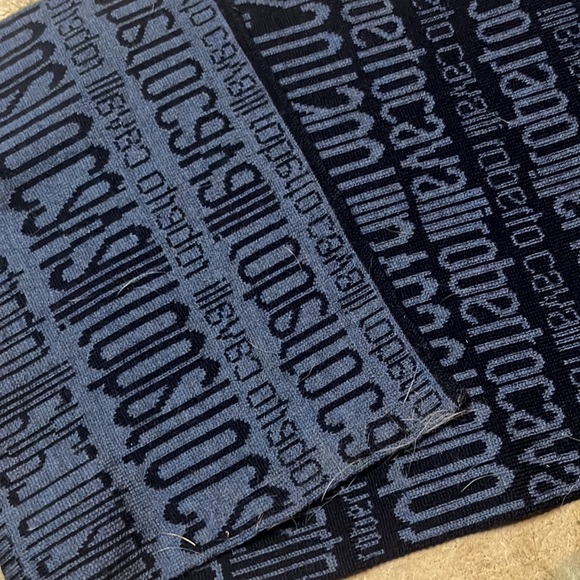 Roberto Cavalli scarve - Picture 4 of 4